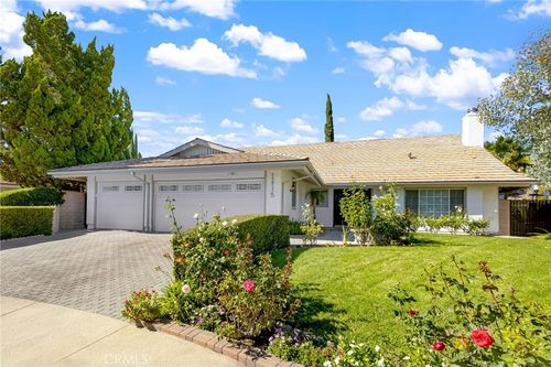 12115 Braemore Pl, Porter Ranch, CA, 91326-1201 | Card Image