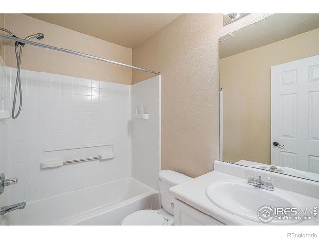 Upstairs Shared Bathroom | Image 17
