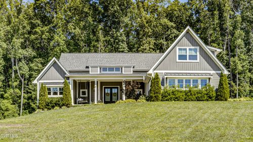 5700 Hester Ct, Piney Flats, TN, 37686-4287 | Card Image