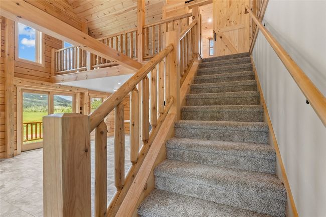 to upstairs | Image 27