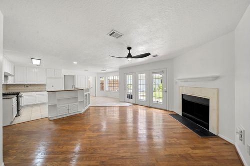2406 Parkwood Ln, Sugar Land, TX, 77479-2237 | Card Image