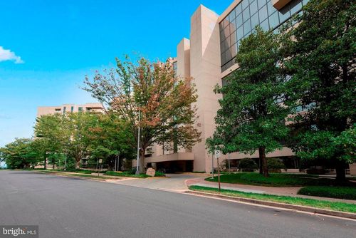 apt-902-1101 S Arlington Ridge Rd, ARLINGTON, VA, 22202-1927 | Card Image