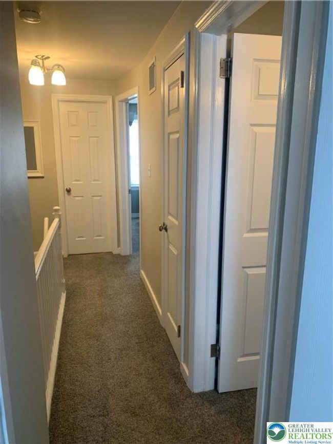 449 E Garrison St, Townhouse with 3 bedrooms, 1 bathrooms and null parking in BETHLEHEM PA | Image 15