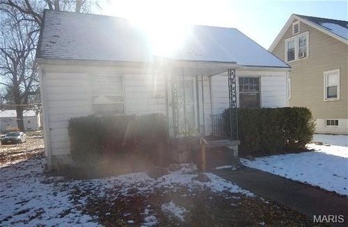 1604 N Church St, Belleville, IL, 62221-4932 | Card Image