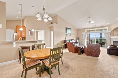 173 N Lapham St, Oconomowoc, WI, 53066-3092 | Card Image