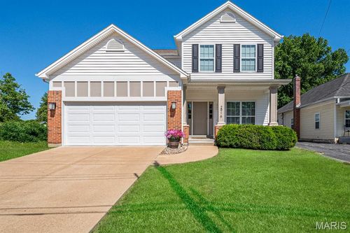 2916 Collier Ave, Brentwood, MO, 63144-2614 | Card Image