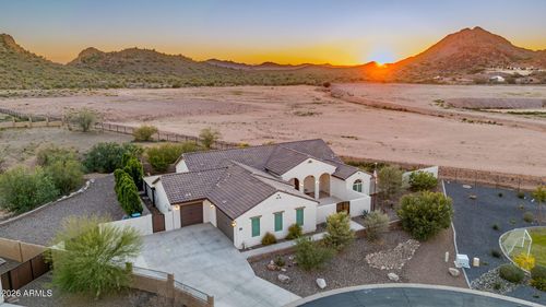 565 W Perkins St, San Tan Valley, AZ, 85143-1123 | Card Image