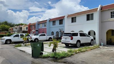 7100 - 7100 W 2nd Ln, Townhouse with 3 bedrooms, 2 bathrooms and null parking in Hialeah FL | Image 1