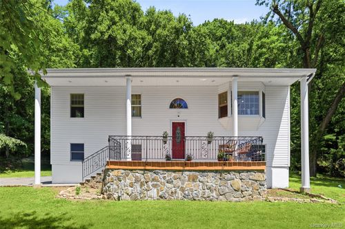 3888 Fawn Ct, Shrub Oak, NY, 10588-1205 | Card Image