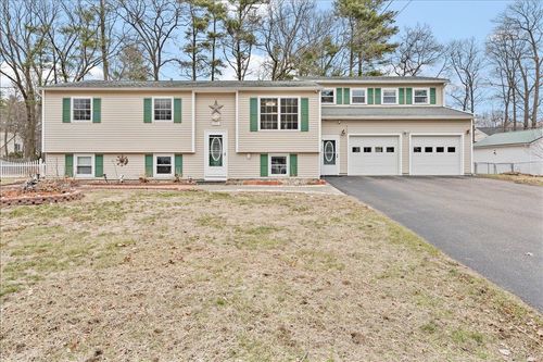 111 Red Oak Dr, Colchester, VT, 05446-6986 | Card Image