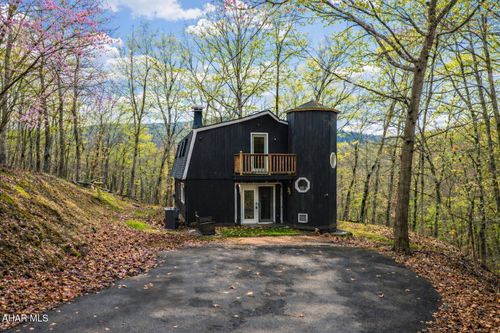 625 Diehl Rd, Manns Choice, PA, 15550-8947 | Card Image