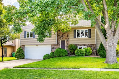 1201 Se Michael Dr, Ankeny, IA, 50021-3823 | Card Image