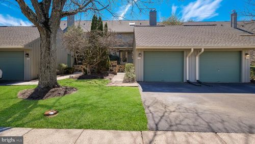 227 Yellow Springs Ct, YARDLEY, PA, 19067-5731 | Card Image