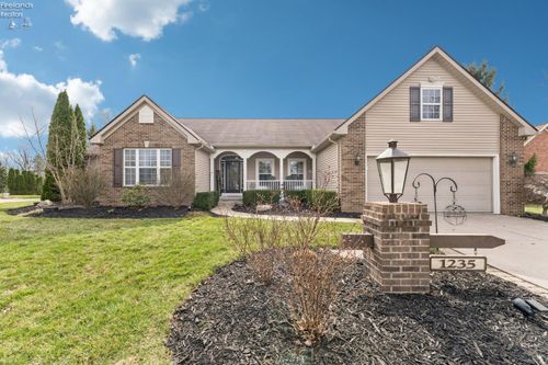 1235 Cherokee Path, Vermilion, OH, 44089-3328 | Card Image