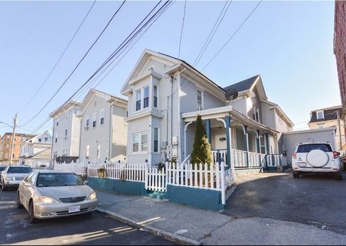94 Summer St, Lawrence, MA, 01840-1618 | Card Image