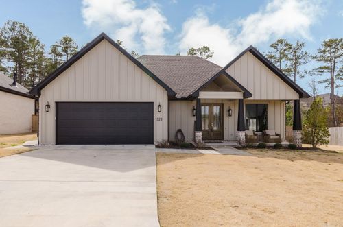 323 Rosemary Way, Little Rock, AR, 72223 | Card Image