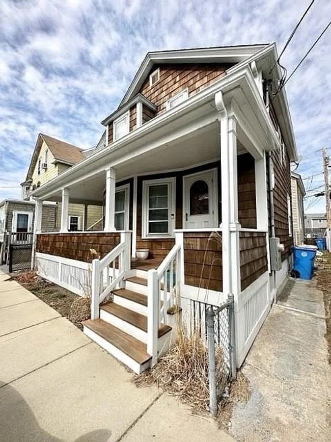 58 Beacon St, House other with 2 bedrooms, 1 bathrooms and null parking in Winthrop MA | Image 21