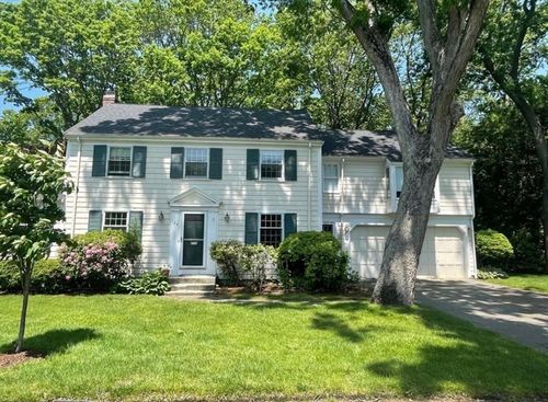 124 Pilgrim Rd, Wellesley, MA, 02481-2529 | Card Image