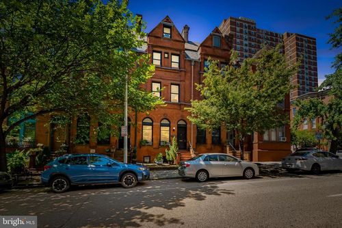 1040 N Calvert St, BALTIMORE, MD, 21202-5585 | Card Image
