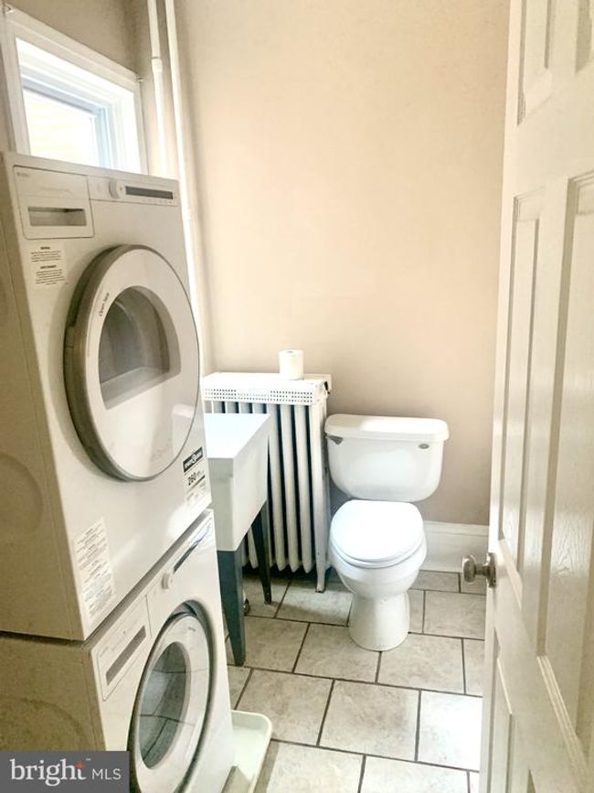 42 E 5 Th St, Home with 3 bedrooms, 2 bathrooms and null parking in Historic New Castle DE | Image 4
