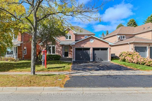 40 Eric Clarke Dr, Whitby, ON, L1R2H7 | Card Image