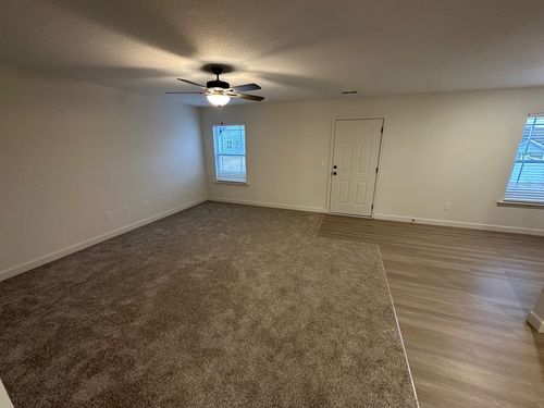 504 Molly Parker Ln, Spartanburg, SC, 29301-1198 | Card Image