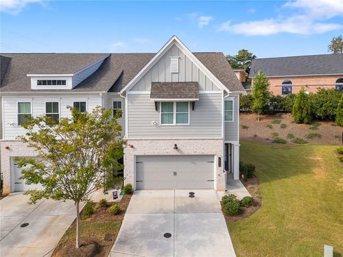 2909 Ferrington Way, Smyrna, GA, 30080-5402 | Card Image