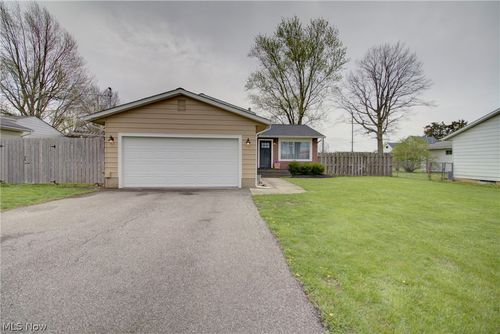 1157 Novak Rd, Grafton, OH, 44044-1227 | Card Image
