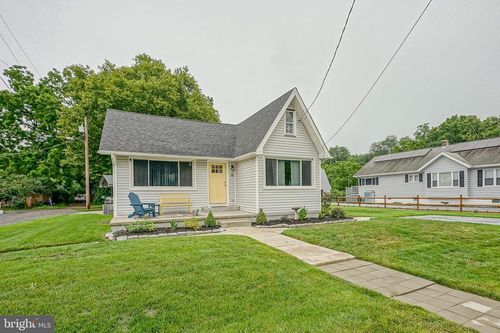8 Churchtown Rd, PENNSVILLE, NJ, 08070-1343 | Card Image