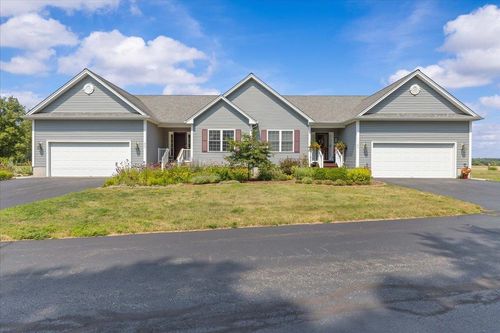 45 Donnas Way, Colchester, VT, 05446-4462 | Card Image