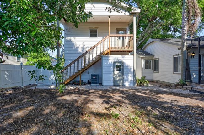 Detached garage with ADU | Image 49
