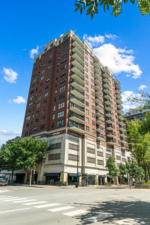 1304-5 E 14th Pl, Chicago, IL, 60605-2930 | Card Image