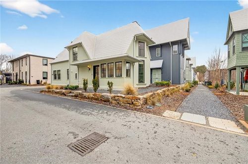 110 Channing Ln, Fayetteville, GA, 30214-2504 | Card Image