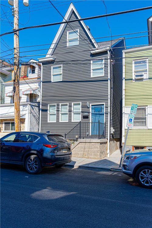 4737 Lorigan St, Bloomfield, PA, 15224-1938 | Card Image