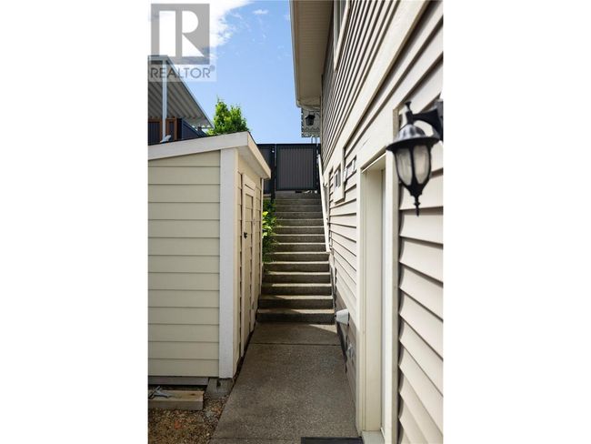 3914 Hornby Terr, House other with 5 bedrooms, 3 bathrooms and 6 parking in Armstrong BC | Image 34