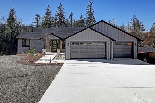 17192 Big Fir Pl, Mount Vernon, WA, 98274-8306 | Card Image