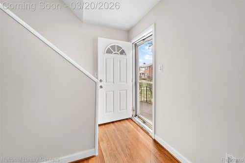 11-3352 Coolidge Hwy, Royal Oak, MI, 48073-6857 | Card Image