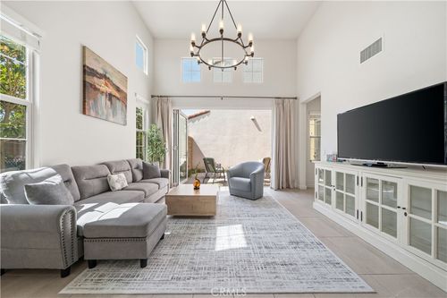 197 Augustine, Irvine, CA, 92618-0874 | Card Image