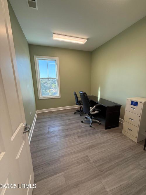 312-711 Bladen St, Beaufort, SC, 29902-4968 | Card Image