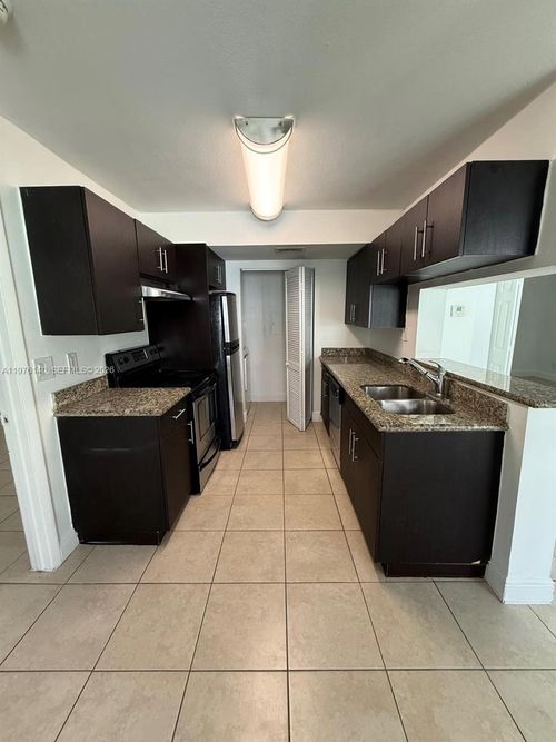 8735-8735 Nw 39th St, Sunrise, FL, 33351-6591 | Card Image