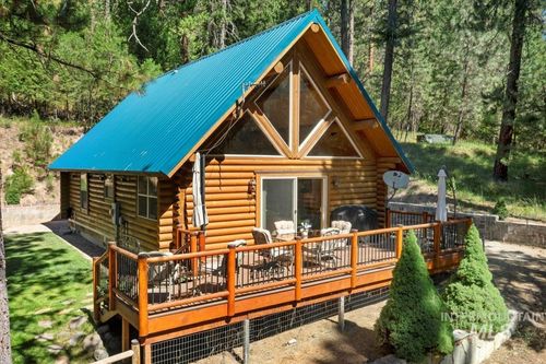 10 Elk Point Rd, Garden Valley, ID, 83622-5060 | Card Image