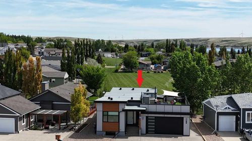 727 Lakeside Drive, Rural Vulcan County, AB, T0B2R0 | Card Image