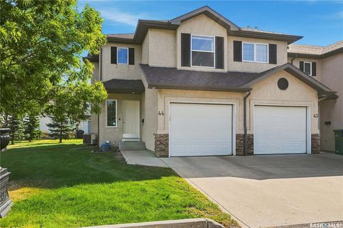 44-3101 Tregarva Drive E, Regina, SK, S4V0K7 | Card Image