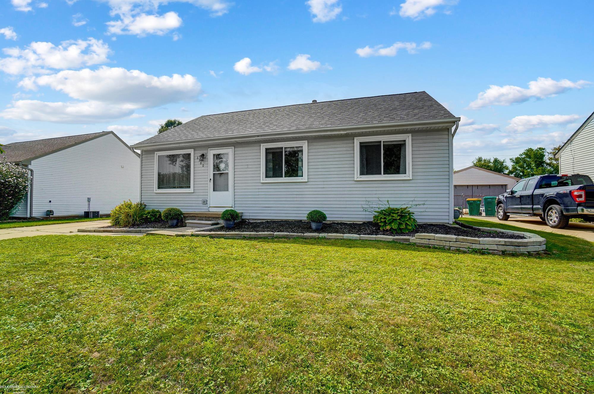 Central St, Romulus, MI 48174