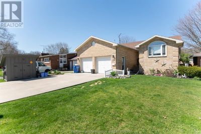 51 Pine Dr, House other with 4 bedrooms, 2 bathrooms and null parking in Wallaceburg ON | Image 2