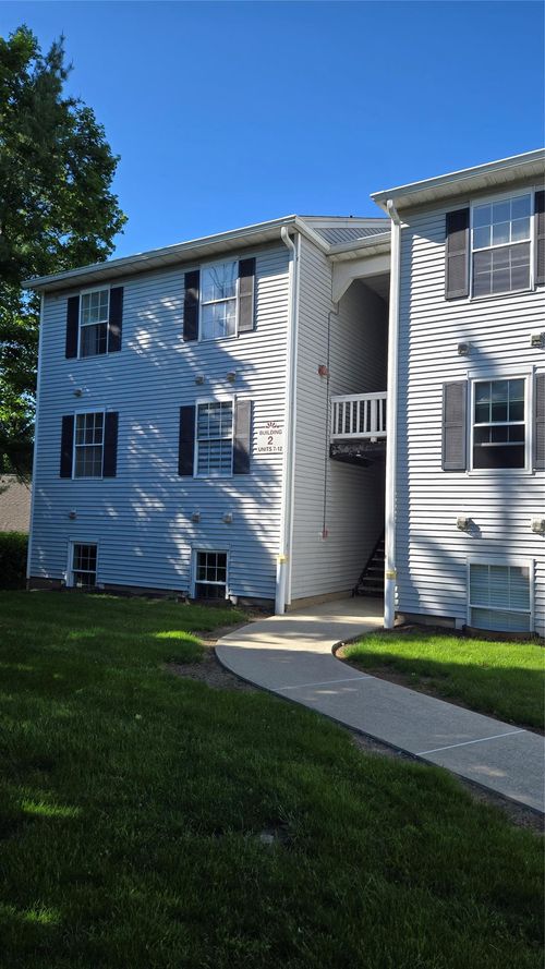 unit-10-2 Lexington Hl, Harriman, NY, 10926-3403 | Card Image