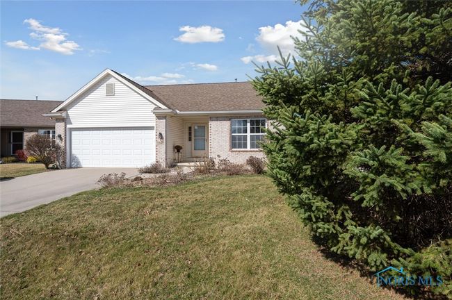 7352 Manatee Ct, House other with 2 bedrooms, 2 bathrooms and 2 parking in Maumee OH | Image 35