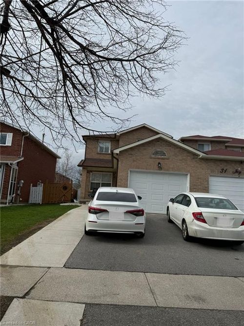 29 Jay St, Brampton, ON, L6Z3V9 | Card Image