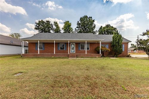 821 Plantation Blvd, Sikeston, MO, 63801-5744 | Card Image