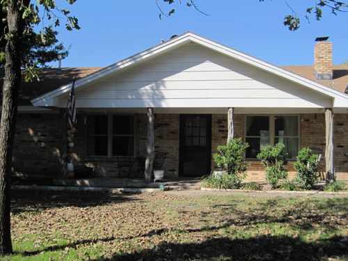 508 S Hovey St, Chico, TX, 76431-2444 | Card Image